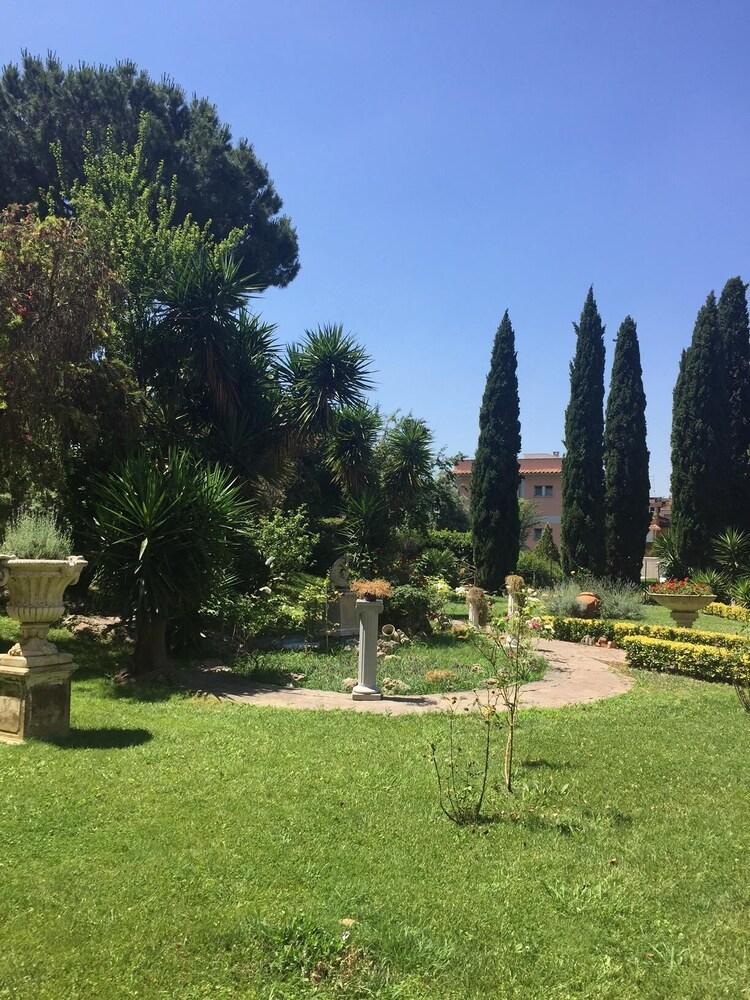 Parco Tirreno Hotel Рим Экстерьер фото