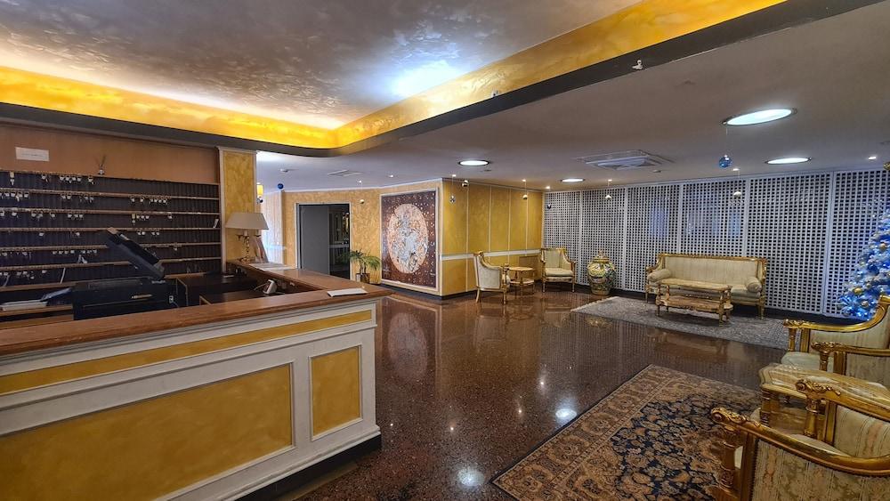 Parco Tirreno Hotel Рим Экстерьер фото