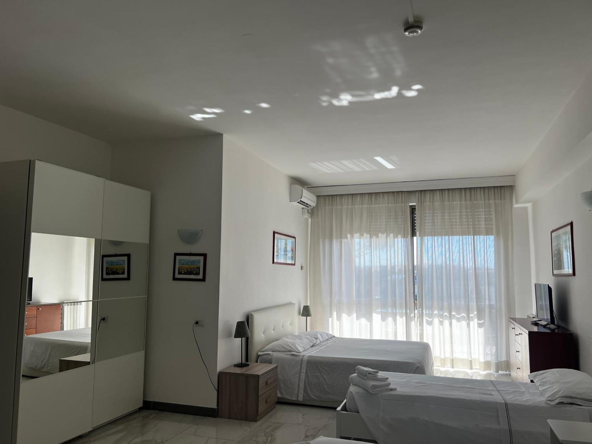 Parco Tirreno Hotel Рим Экстерьер фото