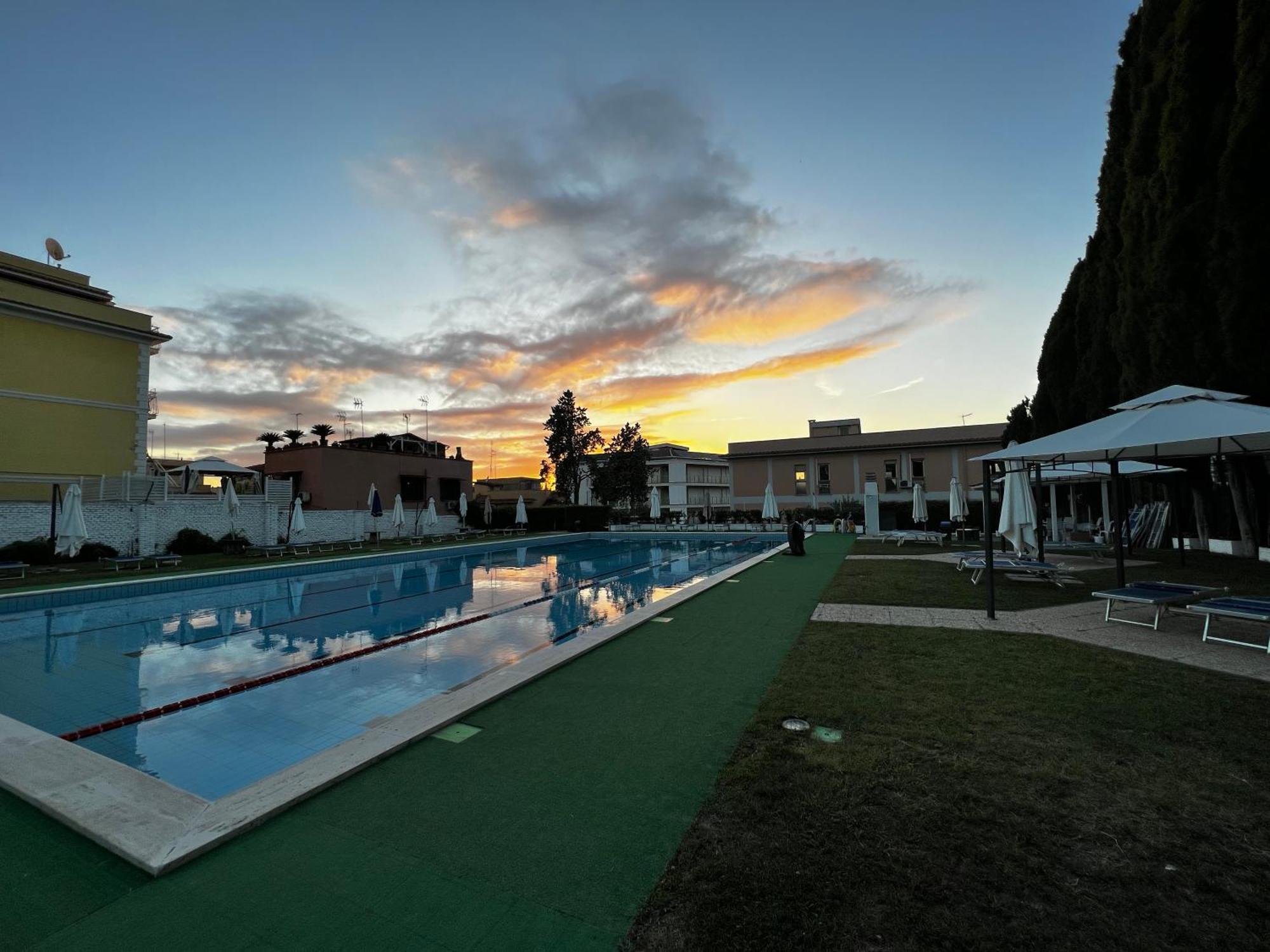 Parco Tirreno Hotel Рим Экстерьер фото