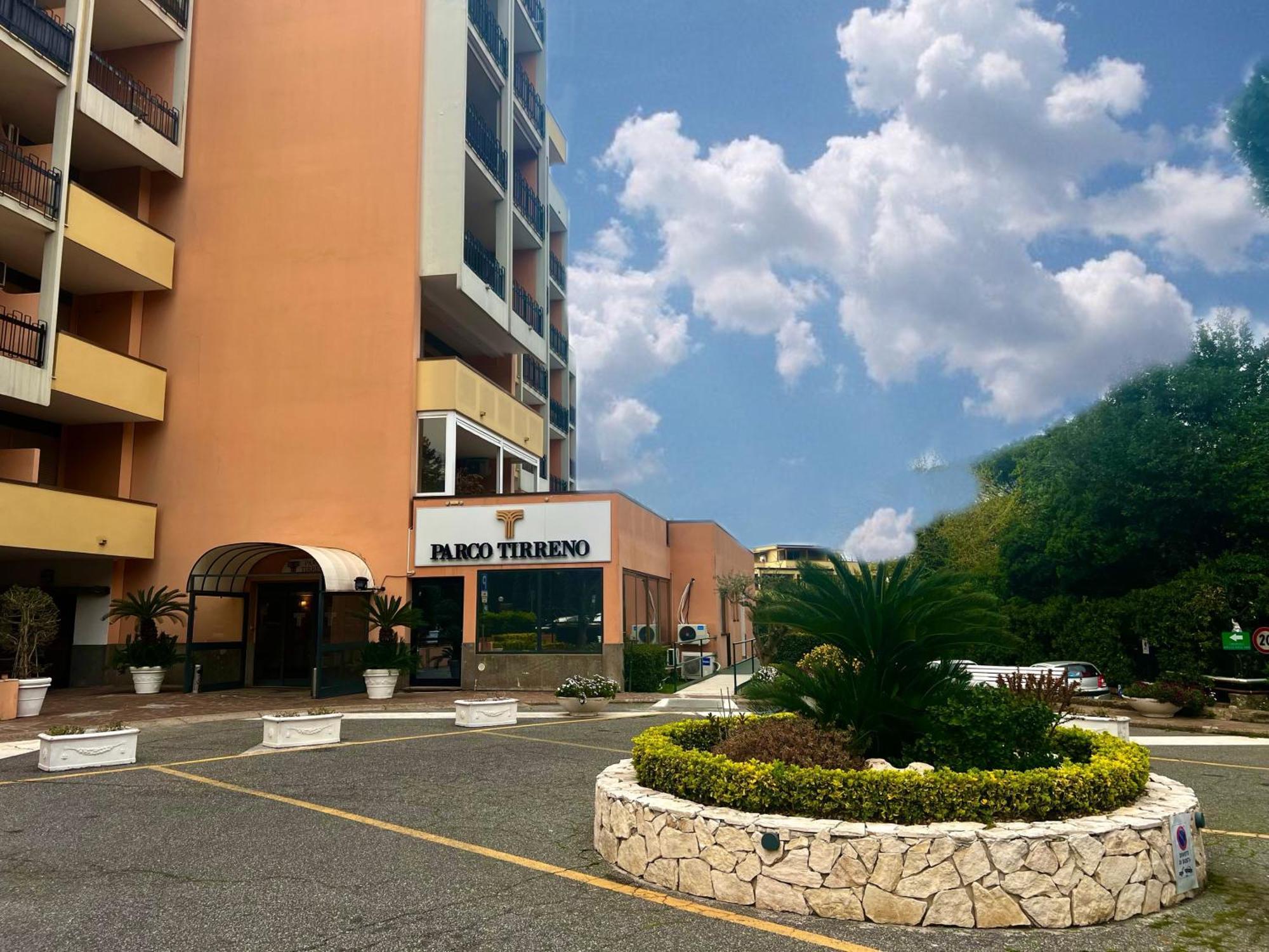 Parco Tirreno Hotel Рим Экстерьер фото