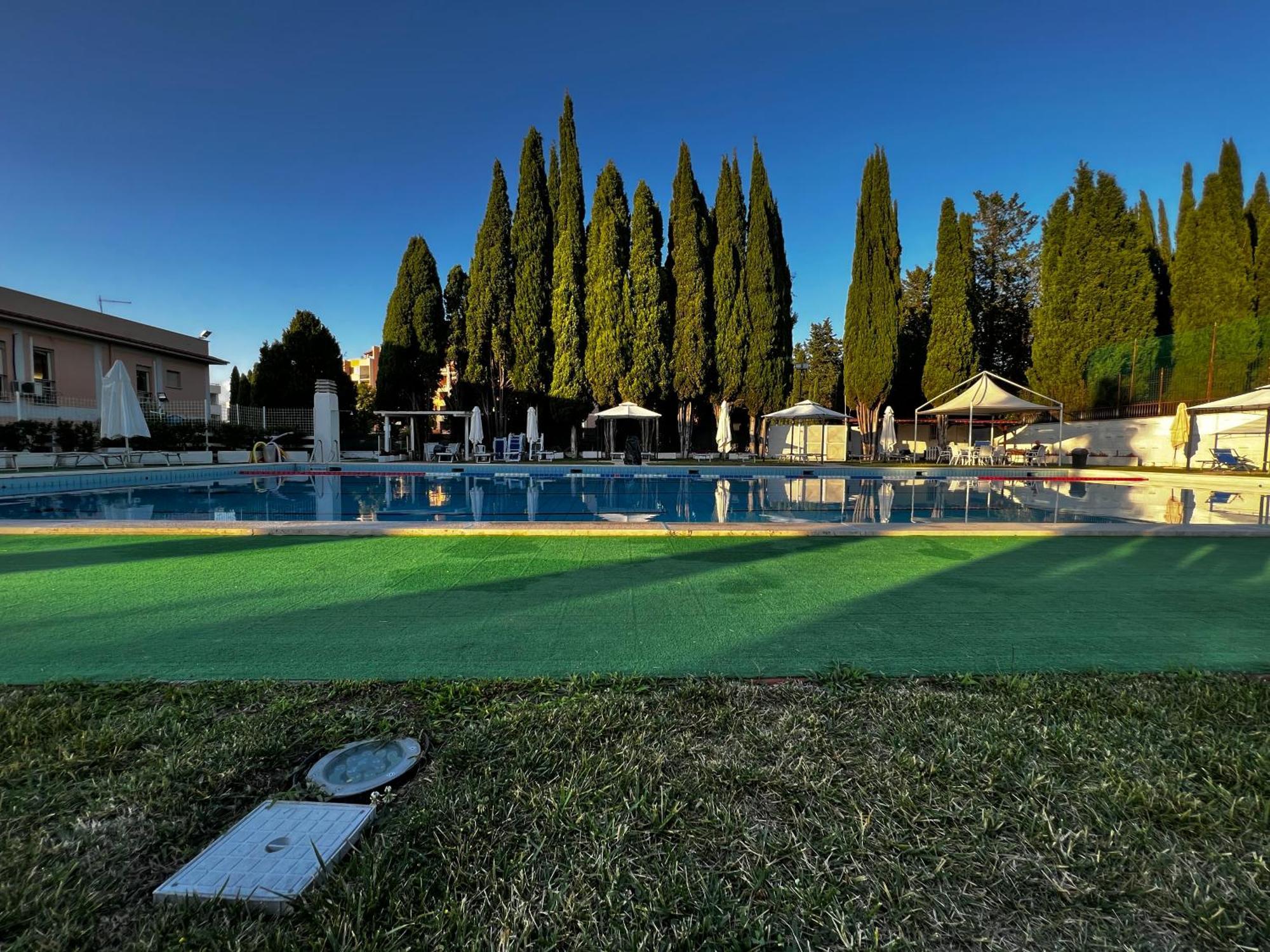 Parco Tirreno Hotel Рим Экстерьер фото